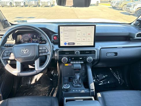 Used 2025 Toyota 4Runner TRD Off-Road Premium w/ Tow Technology Package AWD/4WD image 14