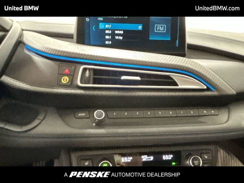 Used 2019 BMW i8 Roadster image 16
