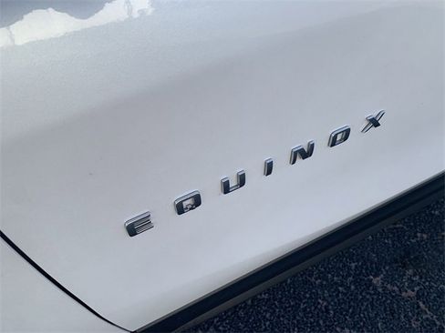Used 2018 Chevrolet Equinox LT image 31