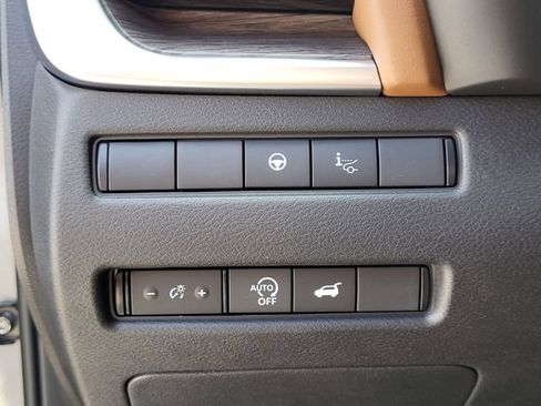 New 2026 Nissan Rogue Platinum w/ Platinum Premium Package AWD/4WD image 9