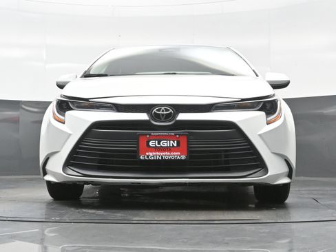 Used 2023 Toyota Corolla LE FWD image 24