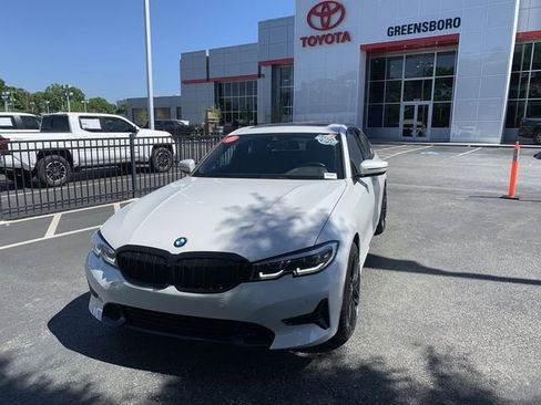 Used 2022 BMW 330i xDrive Sedan w/ Driving Assistance Package AWD/4WD image 4