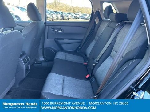 Used 2024 Nissan Rogue SV image 28