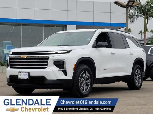 Certified 2024 Chevrolet Traverse LT AWD/4WD image 15