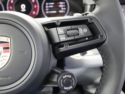 New 2026 Porsche Cayenne S image 29