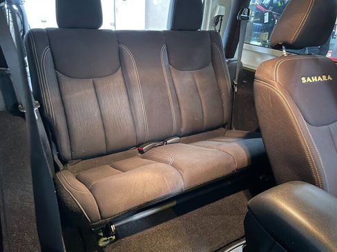 Used 2013 Jeep Wrangler Sahara image 15