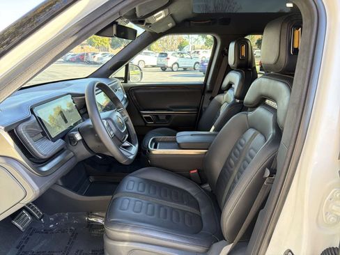 Used 2022 Rivian R1S Launch Edition image 26