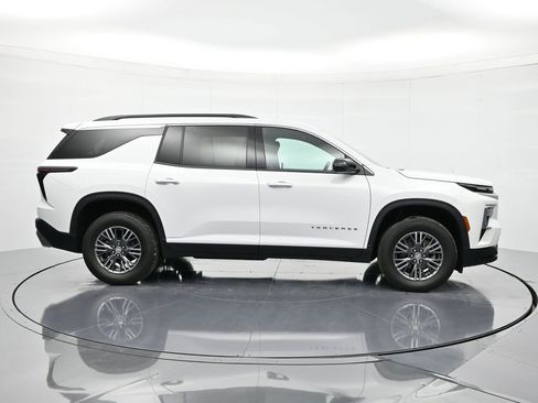 Certified 2025 Chevrolet Traverse LT image 5
