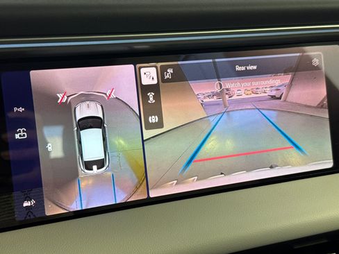 New 2026 Porsche Macan 4 Electric image 24