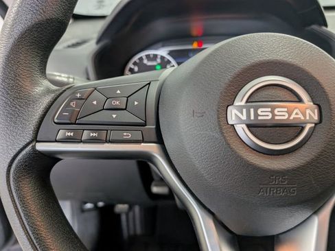 Used 2024 Nissan Altima 2.5 SV FWD image 13