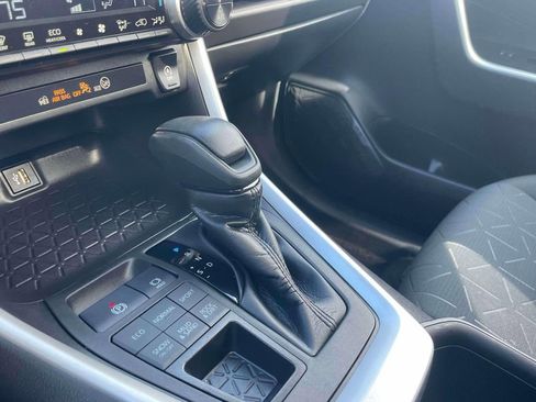 Used 2023 Toyota RAV4 XLE w/ Convenience Package image 32