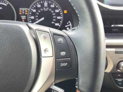 Used 2013 Lexus ES 300h image 28