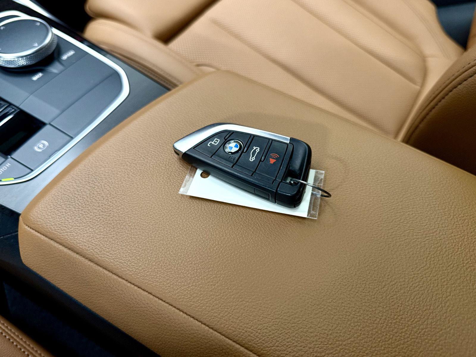 Used 2024 BMW i4 eDrive35 w/ Convenience Package RWD image 29