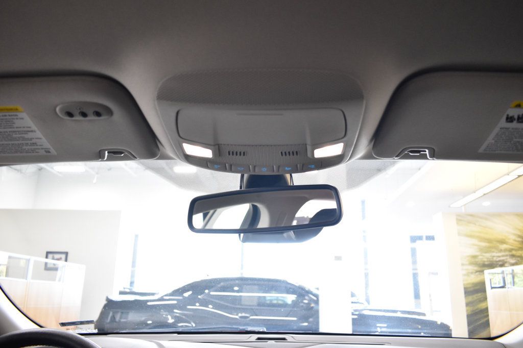 Used 2020 Ford Fusion SEL FWD image 28