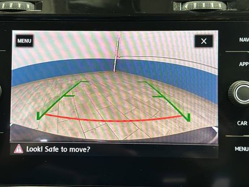 Used 2018 Volkswagen Golf SEL FWD image 14