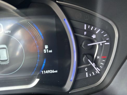 Used 2020 Hyundai Santa Fe Limited AWD/4WD image 16
