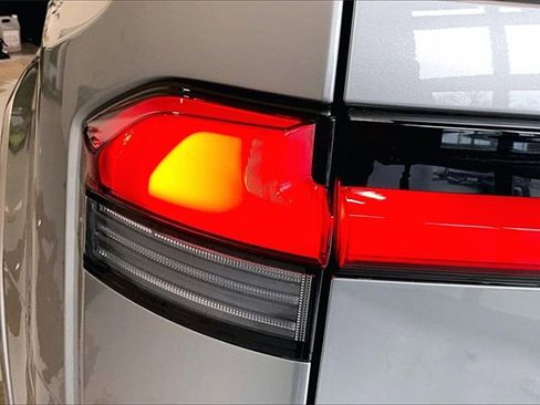 Used 2025 Lexus GX 550 image 23