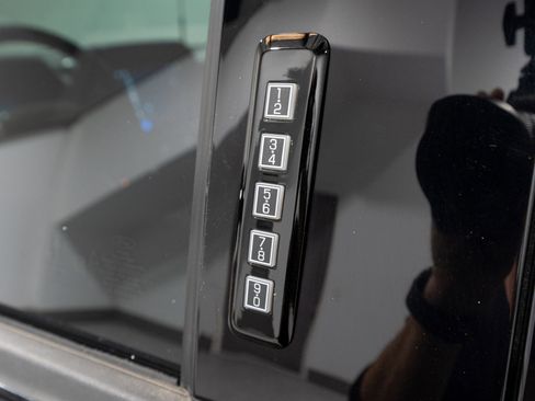 Used 2024 Ford F150 XLT w/ XLT Black Appearance Package image 12