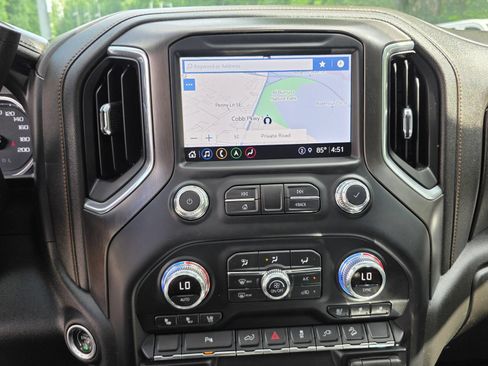 Used 2022 GMC Sierra 2500 AT4 w/ AT4 Preferred Package AWD/4WD image 16