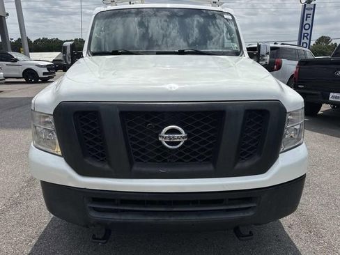 Used 2018 Nissan NV 2500 SV RWD image 2