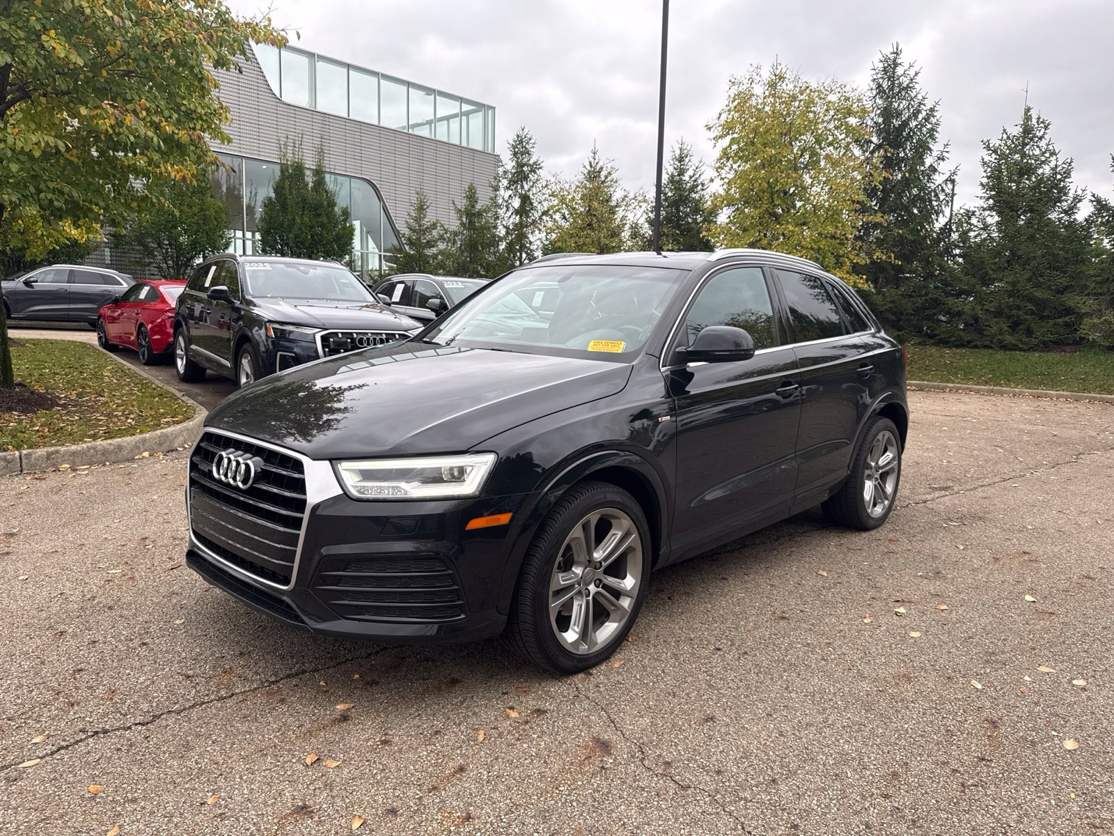 Used 2016 Audi Q3 2.0T Prestige w/ Prestige Package AWD/4WD image 1