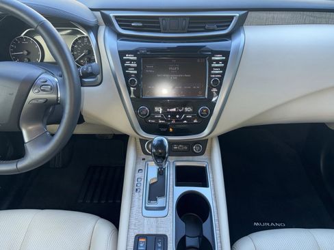 Used 2021 Nissan Murano SL w/ SL Moonroof Package image 15