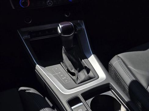 New 2025 Audi Q3 2.0T Premium image 23