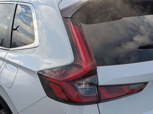 Used 2023 Honda CR-V EX-L image 13