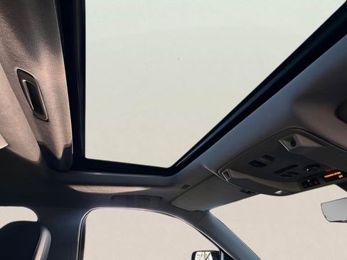 Used 2020 Cadillac Escalade Luxury image 38