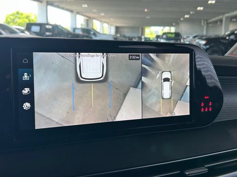 Used 2024 Hyundai Palisade Limited FWD image 23