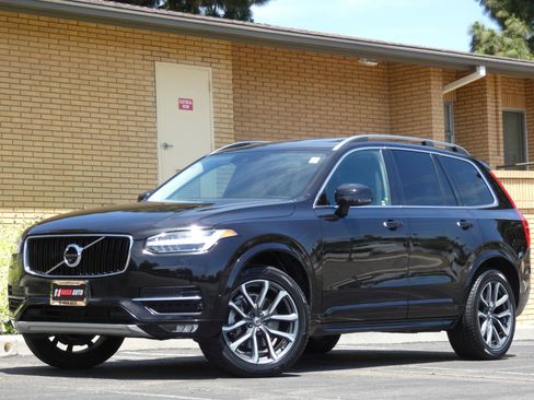 Used 2018 Volvo XC90 T6 Momentum w/ Convenience Package image 14