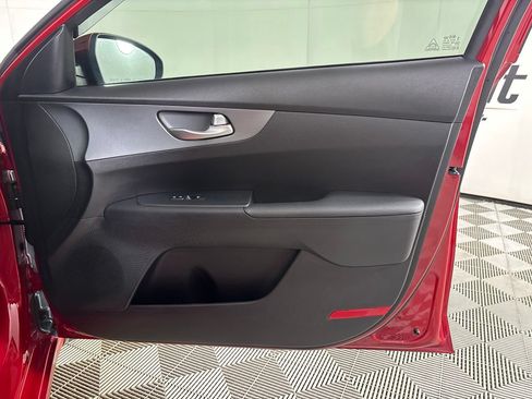Used 2021 Kia Forte LXS FWD image 26