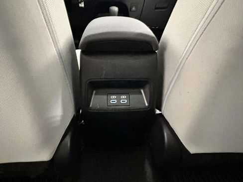 Used 2023 Toyota Corolla LE FWD image 10