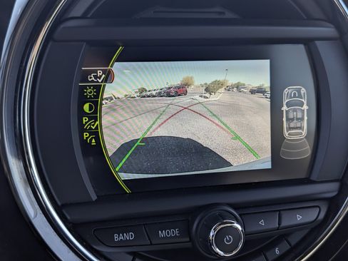 Used 2018 MINI Cooper Convertible image 11