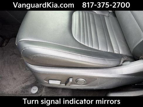 Certified 2025 Kia Sportage SX AWD/4WD image 16