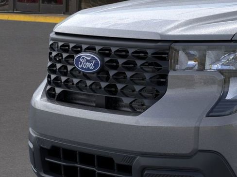 New 2025 Ford Maverick XL image 18