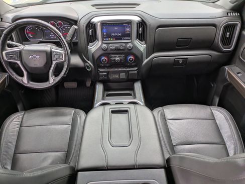Used 2020 Chevrolet Silverado 1500 LT Trail Boss image 9