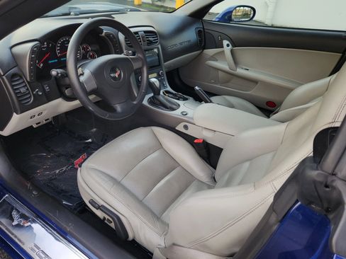 Used 2006 Chevrolet Corvette Convertible w/ Preferred Equipment Group image 9