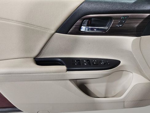 Used 2016 Honda Accord EX-L image 10