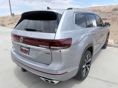 Used 2024 Volkswagen Atlas SEL Premium R-Line AWD/4WD image 8