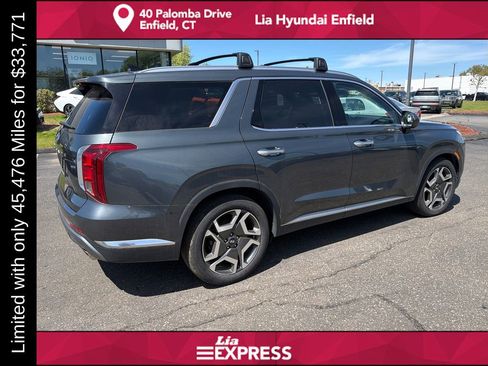 Used 2023 Hyundai Palisade Limited AWD/4WD image 3