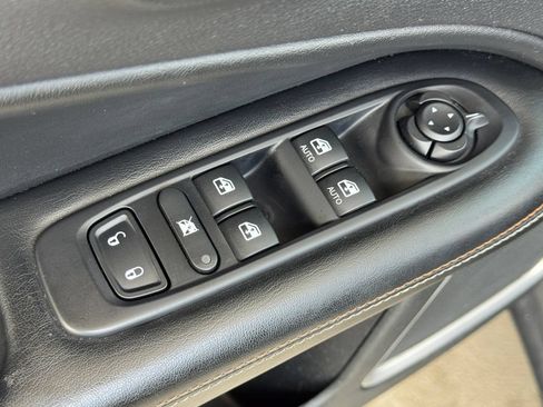 Used 2020 Jeep Compass Latitude AWD/4WD image 16