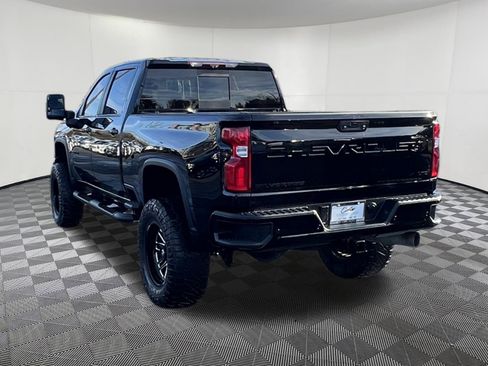 Used 2022 Chevrolet Silverado 2500 LTZ w/ LTZ Plus Package image 4