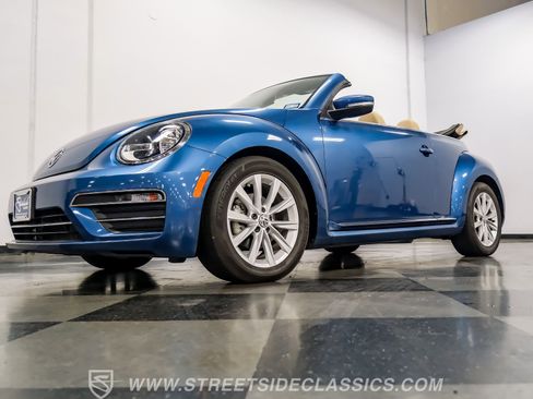 Used 2019 Volkswagen Beetle 2.0T Final Edition SEL image 21