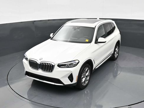 Certified 2024 BMW X3 sDrive30i w/ Convenience Package RWD image 17