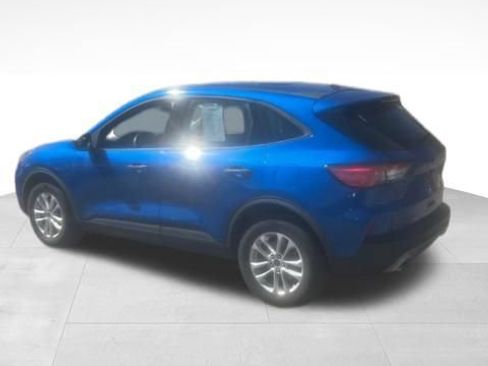 Used 2020 Ford Escape S AWD/4WD image 3