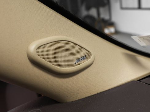 Used 2013 GMC Yukon Denali image 40