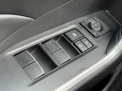 Used 2025 Toyota RAV4 XLE image 23