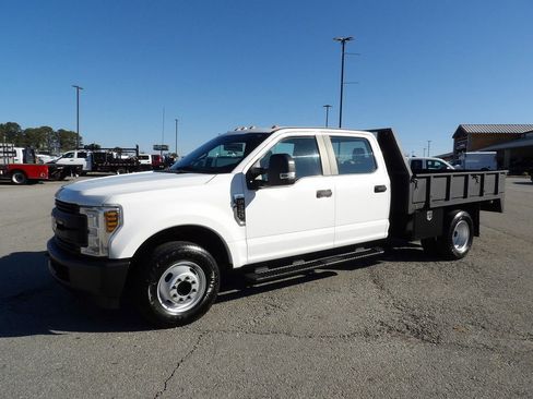 Used 2018 Ford F350 XL w/ Power Equipment Group image 3