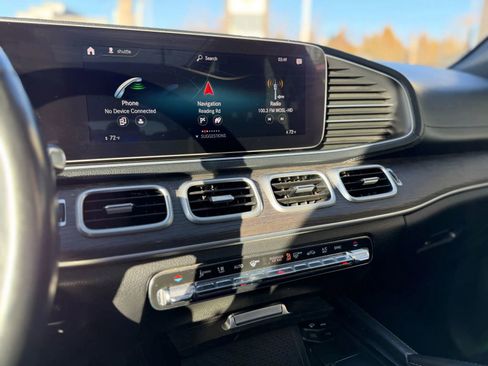 Used 2020 Mercedes-Benz GLS 450 4MATIC image 40